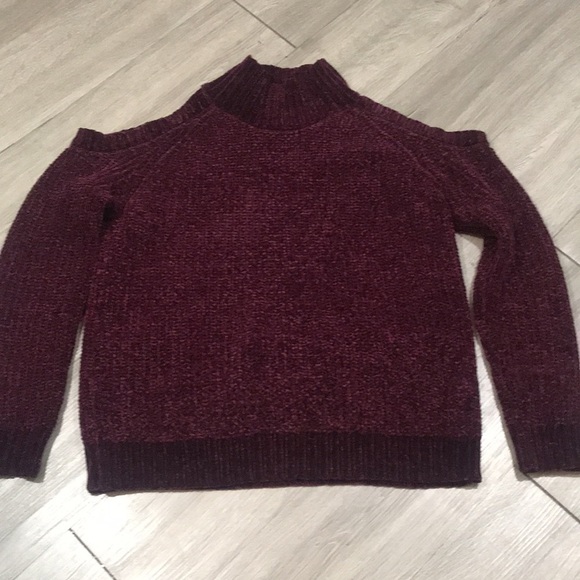 Lord & Taylor Design Lab Burgundy Cold Shoulder Style Chenille Sweater size M - Picture 5 of 7
